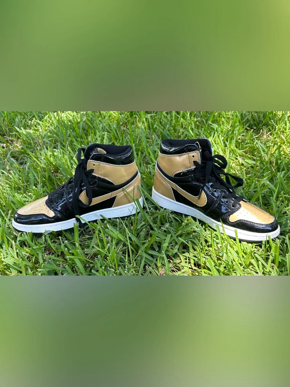 Air Jordan 1 Retro High 'Gold Toe'